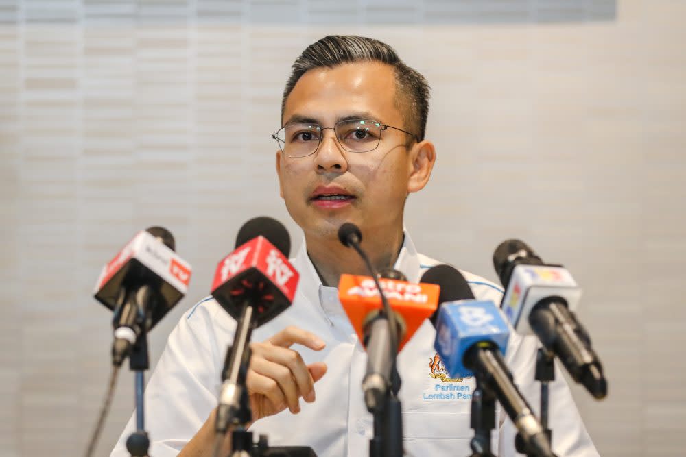 PKR communications director Fahmi Fadzil said Datuk Saifuddin Abdullah is no longer the chief of the Pakatan Harapan secretariat. ― Picture by Firdaus Latif