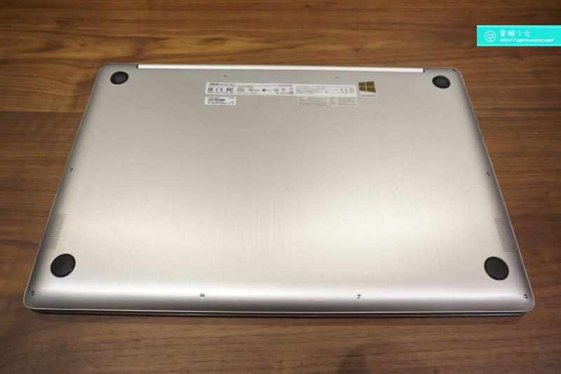 [評測] 已知最輕薄之15.6吋效能筆電，ASUS ZenBook 『UX501』