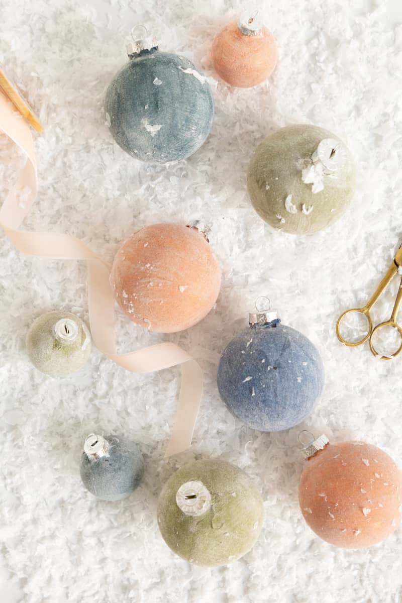 DIY Faux Velvet Ornament