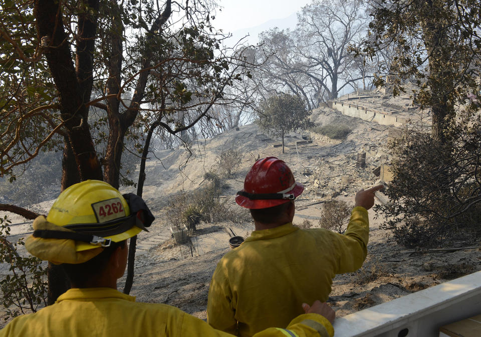 Deadly California wildfire threatens Big Sur coast