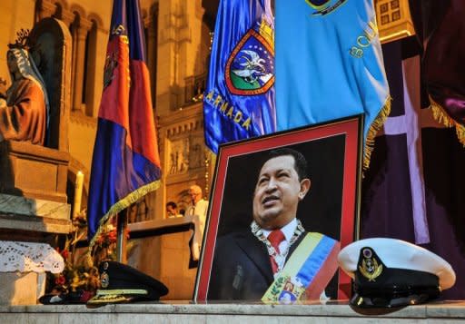 Retrato de Chávez durante una misa en su nombre en La Habana.