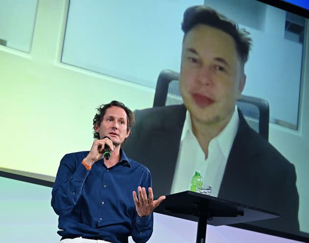 John Elkann presidente Stellantis, conversa con Elon Musk durante Italian Tech Week Torino 2021 presso le OGR, Torino, 24 settembre 2021 ANSA/ALESSANDRO DI MARCO (Photo: Alessandro Di Marco/ANSA)