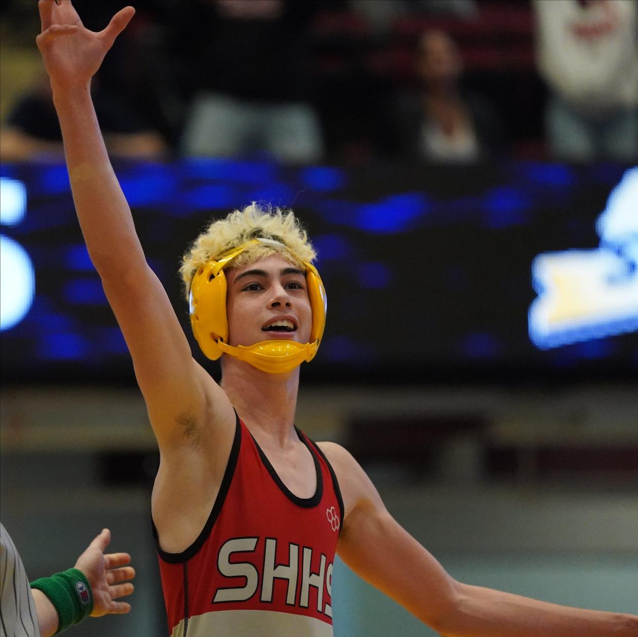 Nanuet's John Parisi wrestles Sleepy Hollow's Silas Freitas-Corveddu in the 124-pound championship match at the Section 1, Division II wrestling championships at Westchester County Center on Saturday, Feb. 10, 2024.