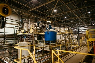 Rock Tech and Electra sign Lithium Recycling MOU for North American Market - A view into Electra's facility. (CNW Group/Rock Tech Lithium Inc.)