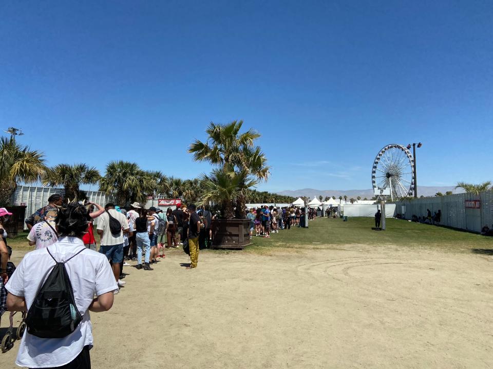 The Coachella Valley Music and Arts Festival decided to open the gates at the scheduled time, noon, April 21, 2023, to kick off Weekend 2 on Friday.