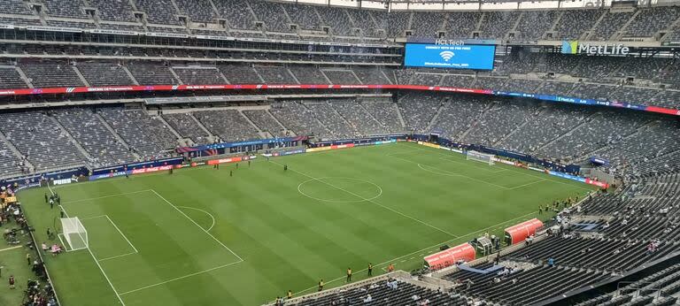 El MetLife Stadium se va poblando poco a poco