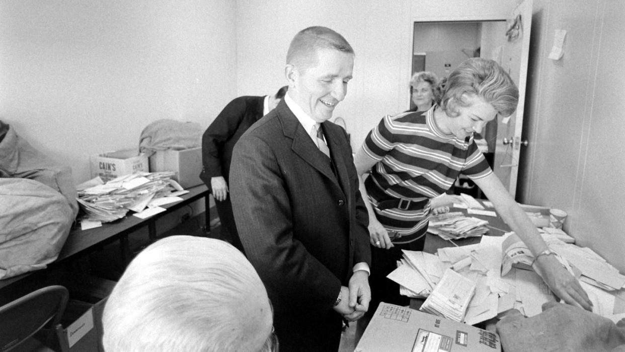 texas billionaire ross perot, who heads a campaign to help american pows in vietnam, in his dallas, texas office, looking over mail received from supporters, sorted by volunteers photo by michael rougierthe life picture collection via getty images