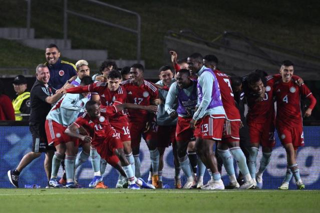 México cae ante una Colombia que lo remonta en Los Ángeles - Los