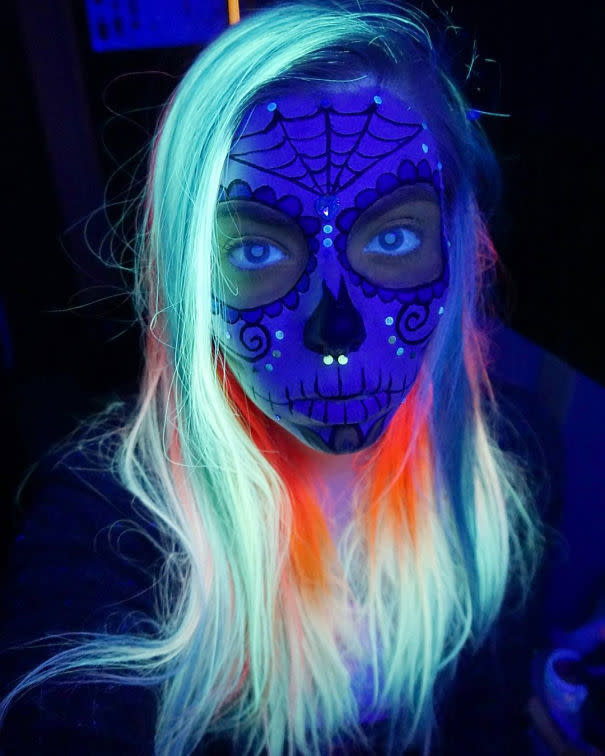 Glow In The Dark Rainbow Hair For 2016 & How To Get It! - Musely