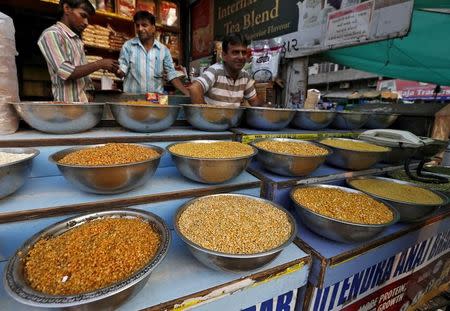 FILE PHOTO: Pulses are kept on display for sale in a shop at a market in Ahmedabad, India, June 20, 2015. REUTERS/Amit Dave/File photo