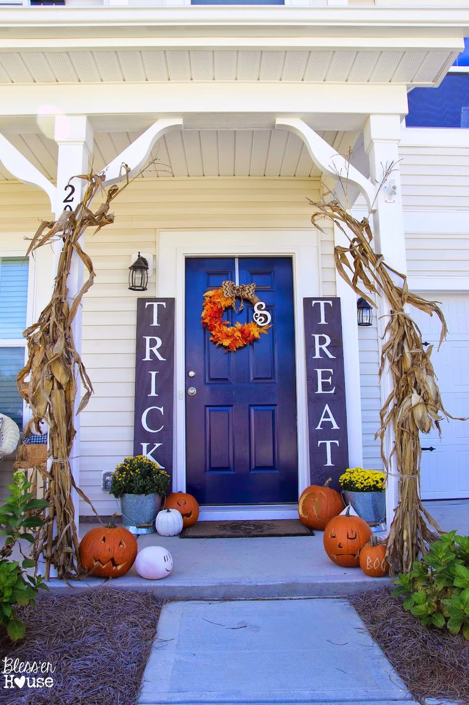 <p>Welcome trick-or-treaters with these sweet signs.</p><p><strong>Get the tutorial at <a href="https://www.blesserhouse.com/diy-halloween-sidelight-signs-and-fall/" rel="nofollow noopener" target="_blank" data-ylk="slk:Bless'er House;elm:context_link;itc:0;sec:content-canvas" class="link ">Bless'er House</a>.</strong> </p>