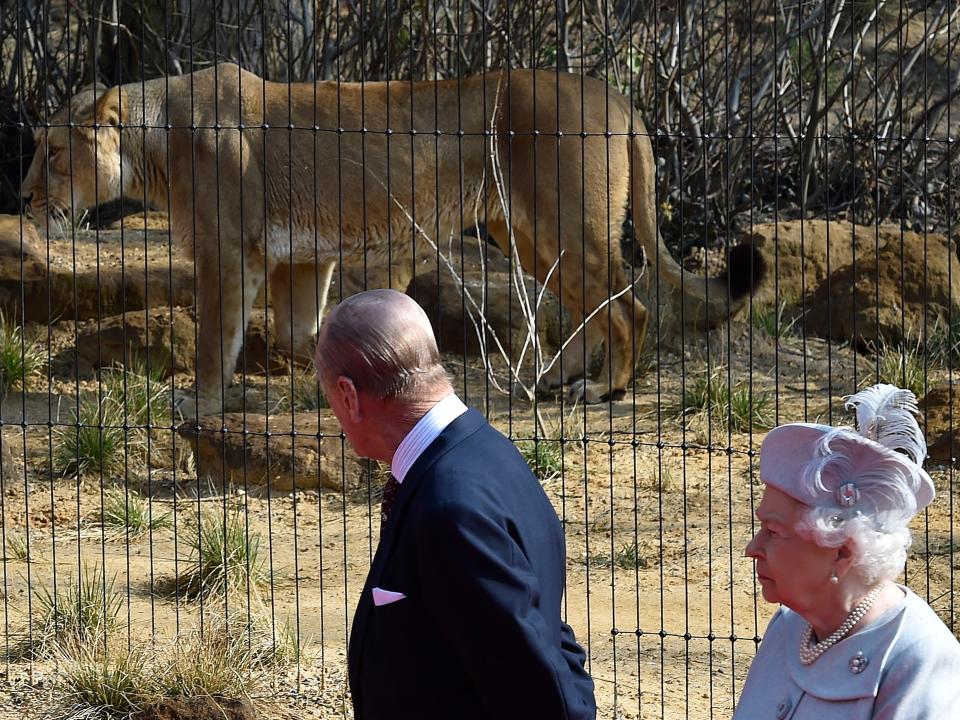 Prince Philip and Queen Elizabeth at a zoo in 2016.