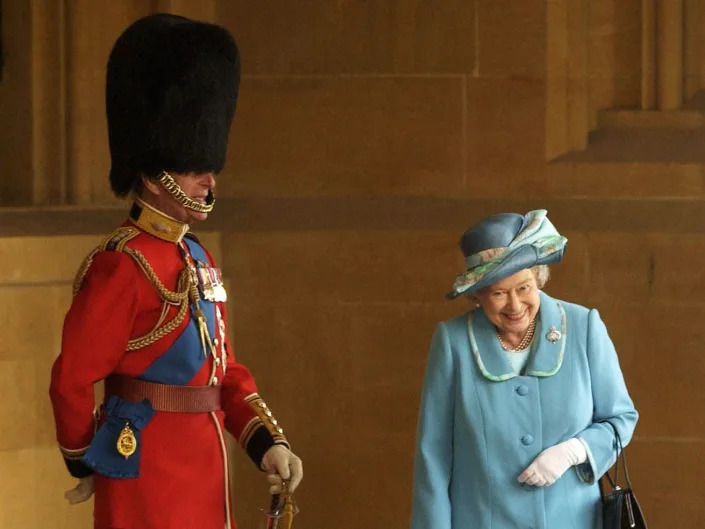 queen elizabeth prince philip laugh