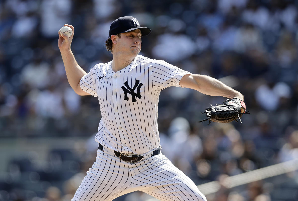 Yankees’ Gerrit Cole tries to avoid pitching to Red Sox’s Rafael Devers, still can’t get him out