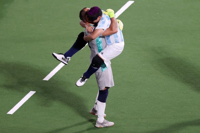 Los Murciélagos vencieron 2-0 a China, con dos goles de Espinillo, e irán por la de oro ante Brasil