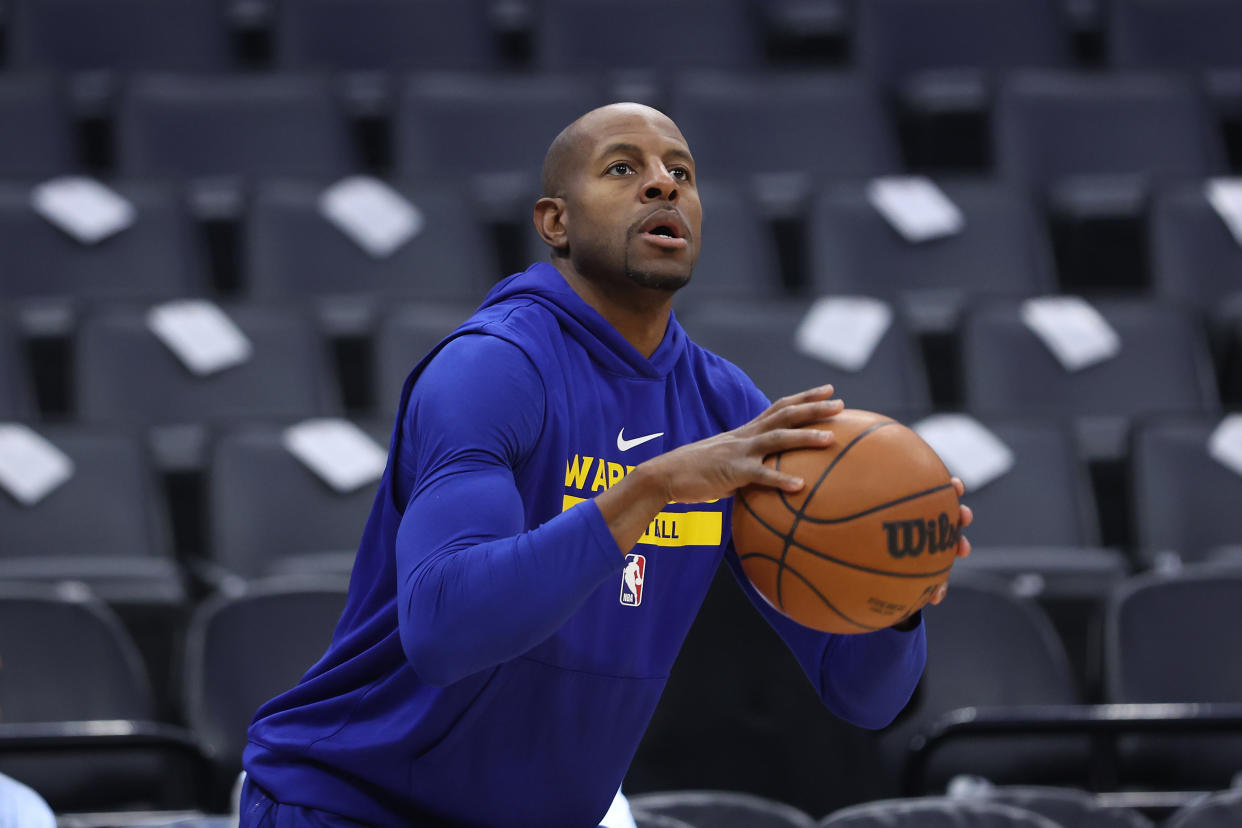 SACRAMENTO, CALIFORNIA - NOVEMBER 13: Andre Iguodala #9 of the Golden State Warriors warms up before the game against the Sacramento Kings at Golden 1 Center on November 13, 2022 in Sacramento, California. NOTE TO USER: User expressly acknowledges and agrees that, by downloading and/or using this photograph, User is consenting to the terms and conditions of the Getty Images License Agreement. (Photo by Lachlan Cunningham/Getty Images)