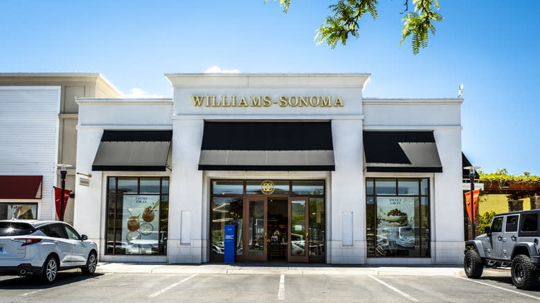 Williams-Sonoma storefront