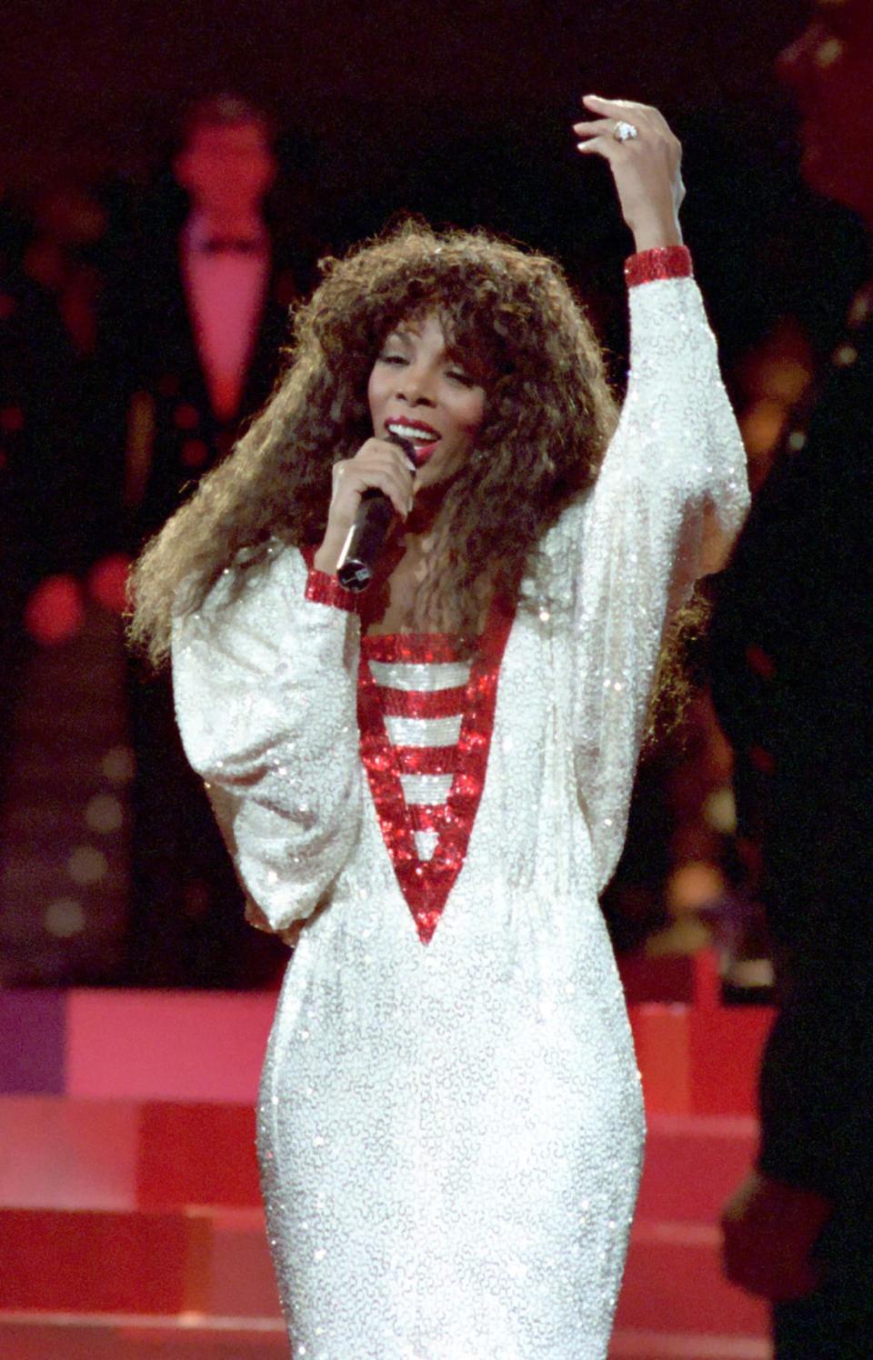 <div class="inline-image__caption"><p>Donna Summer performing at the inaugural gala at the Convention Center in Washington DC in 1985.</p></div> <div class="inline-image__credit">White House Photographic Office</div>