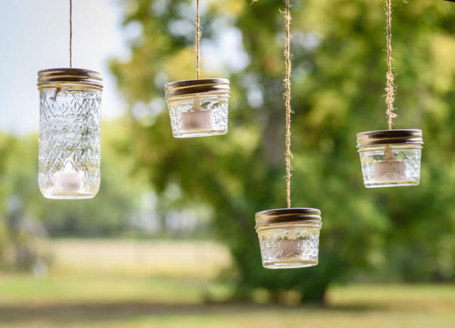 Make a DIY straw holder using a glass jar in a few simple steps!