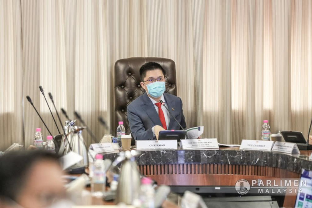 PAC chairman Wong Kah Woh noted that the promotional price in advertisements of the sale of the Sinovac Covid-19 vaccine were on the high side and urged the government to ensure that the maximum retail price is reasonable. — Picture courtesy of the Public Accounts Committee