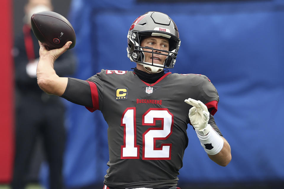 Tampa Bay Buccaneers quarterback Tom Brady (12) throws a pass against the Atlanta Falcons during the first half of an NFL football game Sunday, Jan. 3, 2021, in Tampa, Fla. (AP Photo/Mark LoMoglio)