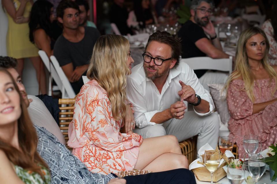 Amanda Hearst Rønning Hosted a Comedy-Filled Dinner to Save the Mangroves