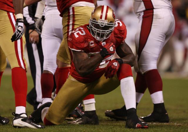 John Taylor, Patrick Willis are 49ers Hall of Fame inductees