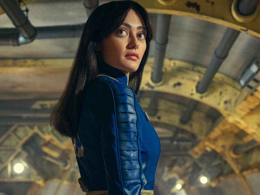 Die unter anderem aus der Showtime-Serie "Yellowjackets" bekannte Ella Purnell spielt in "Fallout" die Figur Lucy. (Bild: Amazon Prime Video/JoJo Whilden)