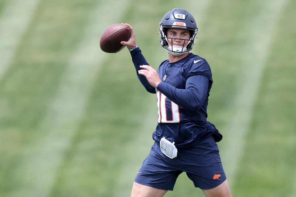 ENGLEWOOD, COLORADO – MAY 11: Denver Broncos quarterback Bo Nix #10 throws during the Denver Broncos Rookie Minicamp at Centura Health Training Center on May 11, 2024 in Englewood, Colorado. (Photo by Matthew Stockman/Getty Images)