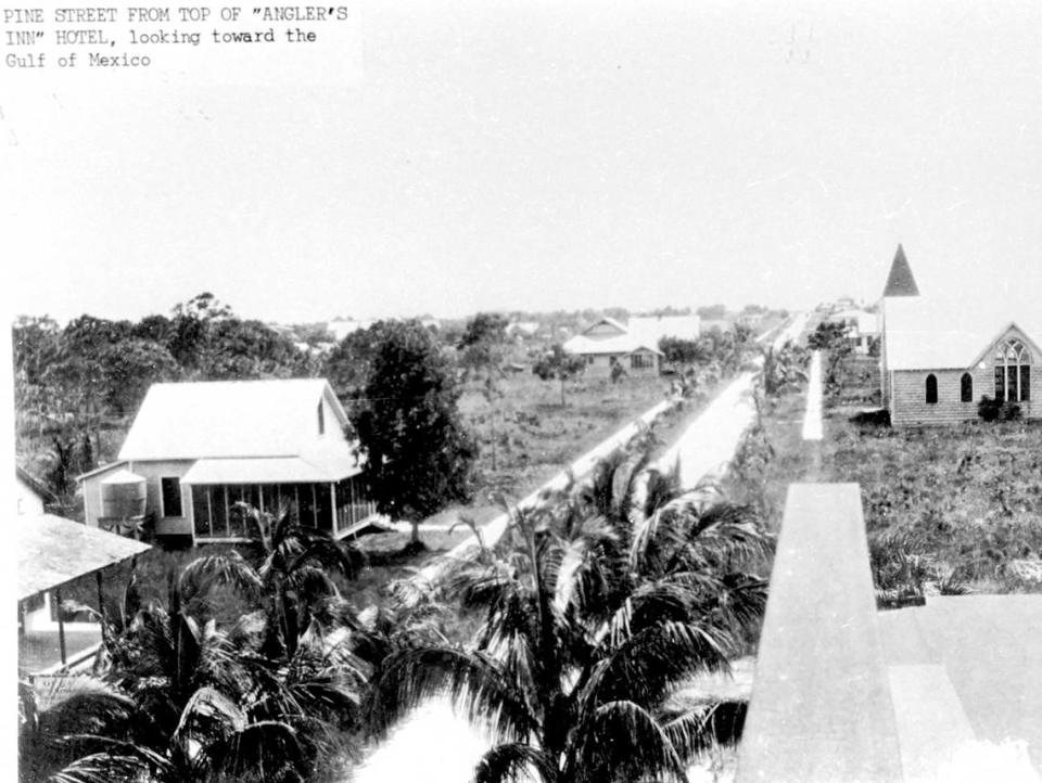 A view of Pine Street in 1924 from the top of Angler’s Inn Hotel.