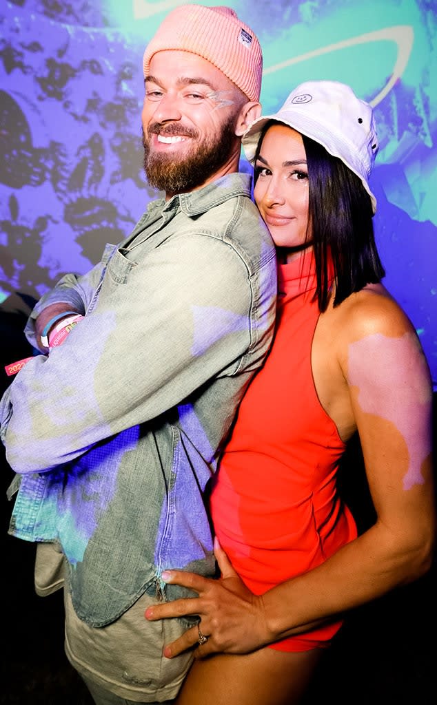 Nikki Bella, Artem Chigvintsev