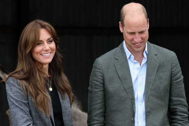 <p>CAMERON SMITH/POOL/AFP via Getty Images</p> Kate Middleton and Prince William visit Kings Pitt Farm in Hereford on Sept. 14