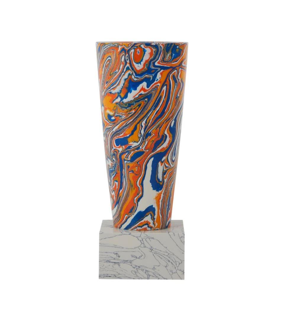 2) Swirl Stem Vase