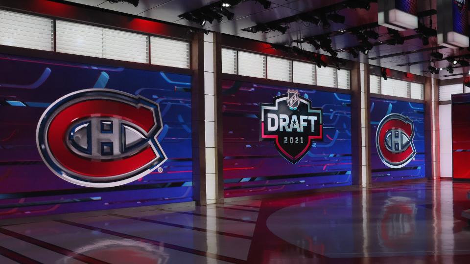 SECAUCUS, NEW JERSEY - JULY 23: With the 31st pick in the 2021 NHL Entry Draft, the Montreal Canadiens select Logan Mailloux during the first round of the 2021 NHL Entry Draft at the NHL Network studios on July 23, 2021 in Secaucus, New Jersey. (Photo by Bruce Bennett/Getty Images)