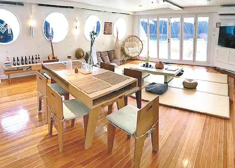 有遊艇採用日式風格，設計吸引，但該公司稱船屋不作住宿用途。
