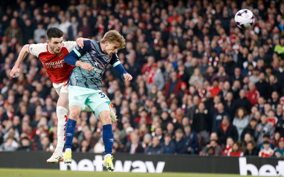 Declan Rice puts Arsenal in front with a header against Brentford