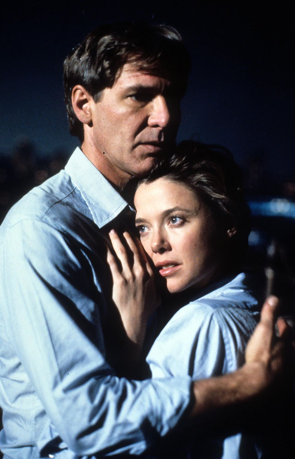 Harrison Ford holds Annette Bening in a scene form the film 'Regarding Henry', 1991. (Photo by Paramount/Getty Images)