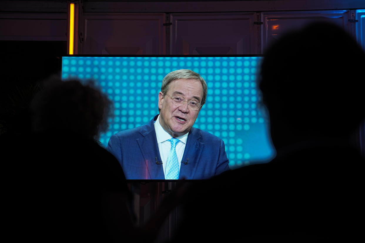 CDU-Kandidat Armin Laschet beim TV-Triell am gestrigen Sonntag. (Bild: Michael Kappeler-Pool/Getty Images)