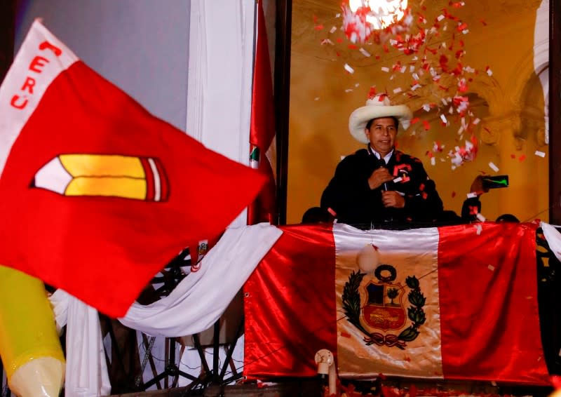 Peruvians await presidential election results