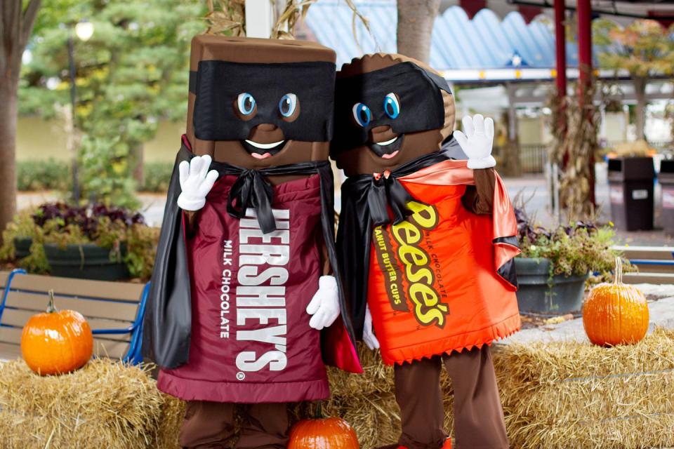 FOR KIDS: Hersheypark in the Dark in Pennsylvania