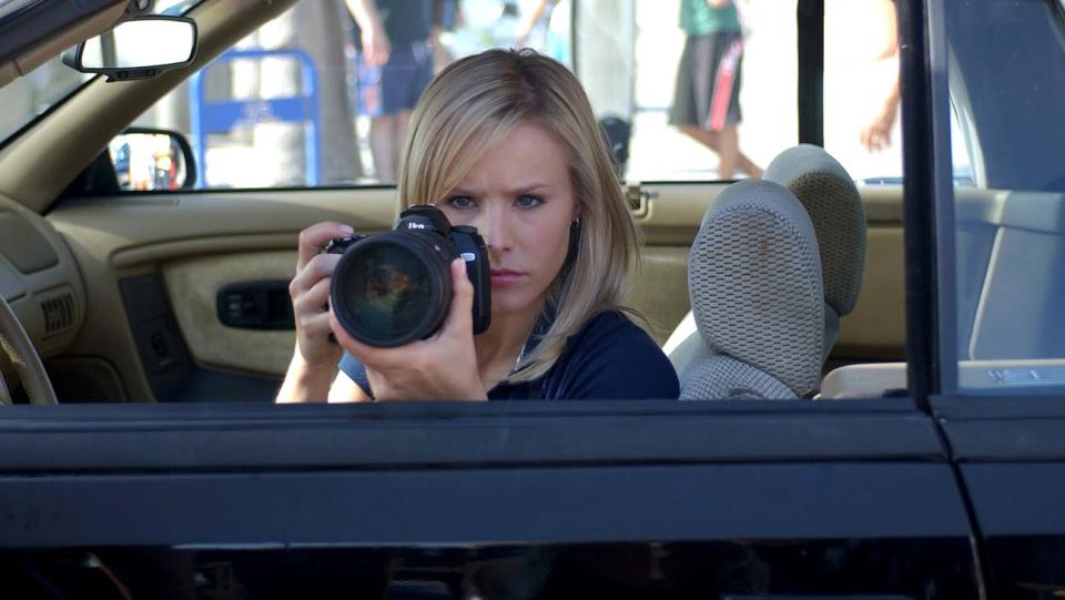 Kirsten Bell in <em>Veronica Mars.</em>