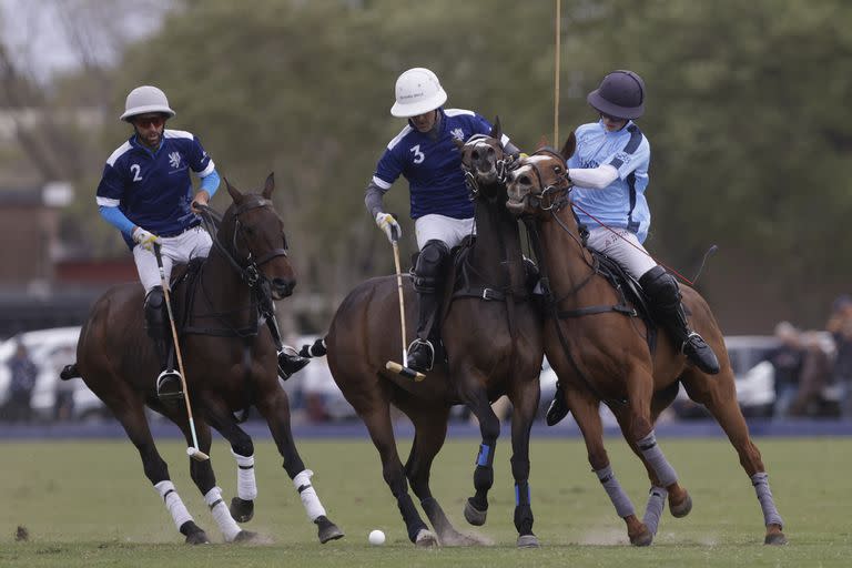 Polito Pieres (2) y Pablo Mac Donough (3), en la semifinal frente a La Dolfina