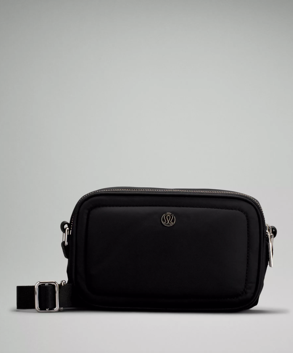 Crossbody Camera Bag (Photo via Lululemon)