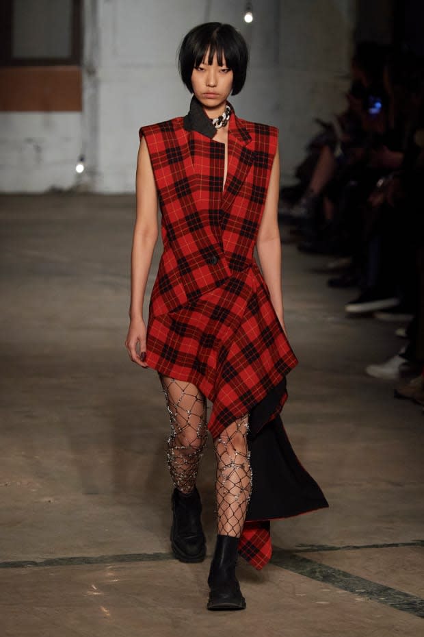 <p>A look from the Monse Fall 2020 collection. </p>
