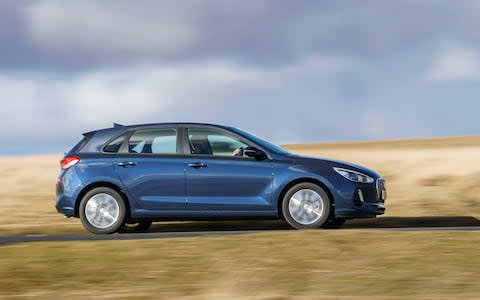 2017 Hyundai i30 driving side 