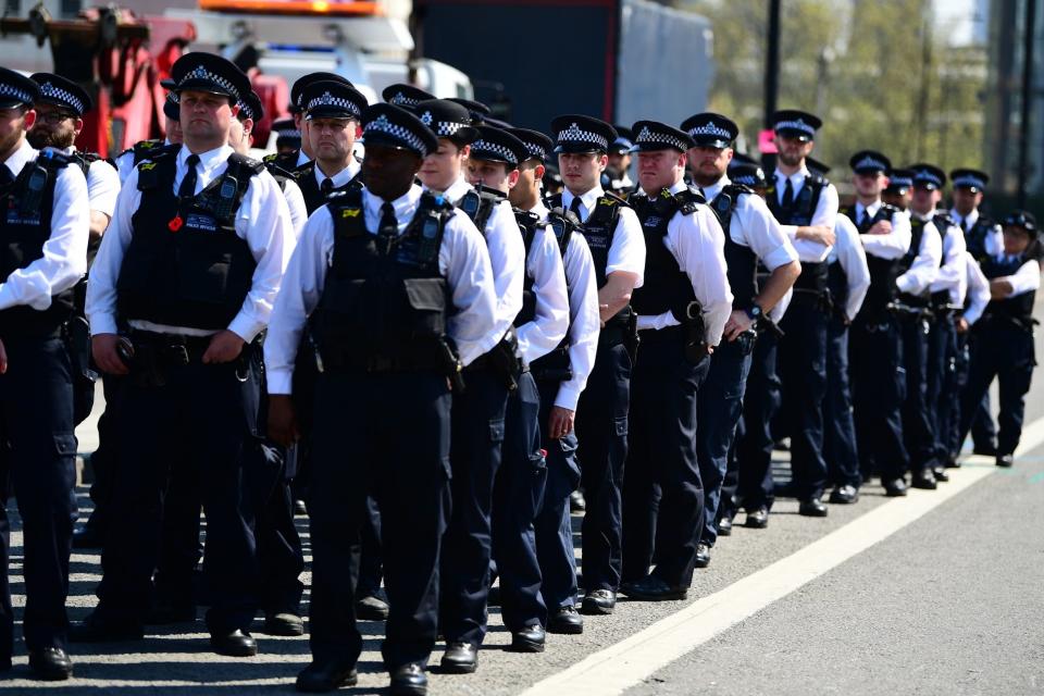 Met Police prepare to move in on Waterloo Bridge (PA)