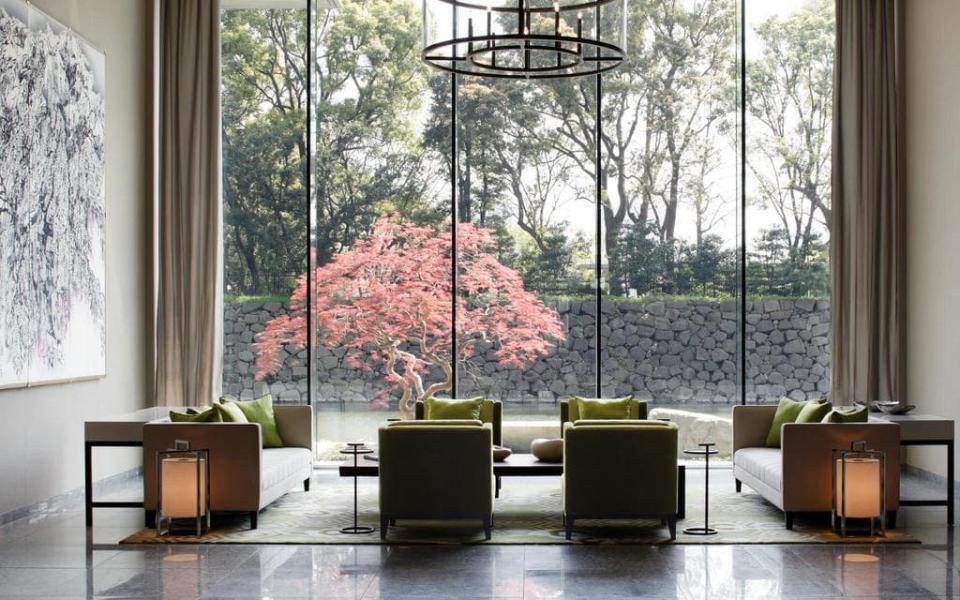 Palace Hotel Tokyo is a historic hotel with a contemporary interior overlooking the Imperial Palace moat in the heart of Tokyo