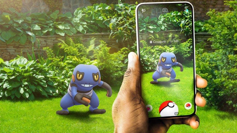A mockup is seen showing a player catching a Croagunk in Pokemon Go.