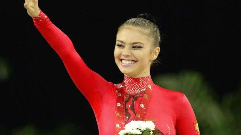Kabaeva es gimnasta ol&#xed;mpica y ganadora de la medalla de oro en los Juegos Ol&#xed;mpicos de 2000, en Sidney, Australia.