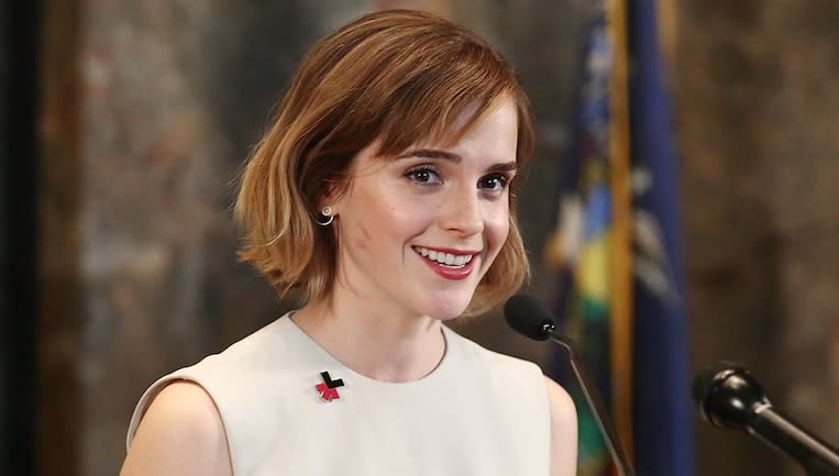 Emma Watson’s red sash and floral halter top at this “Beauty and the Beast” screening were so casually elegant